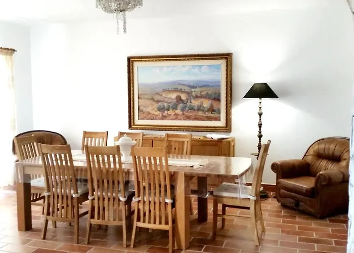 Casa de Férias Elegant Family House In With Private Pool