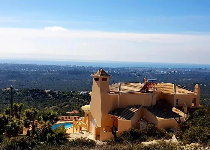 Elegant Family House In With Private Pool Loulé