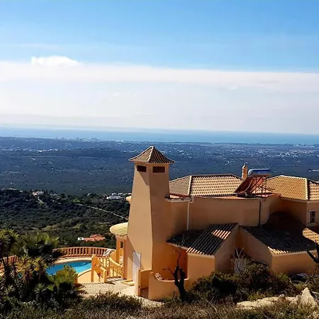 Elegant Family House In With Private Pool Loulé