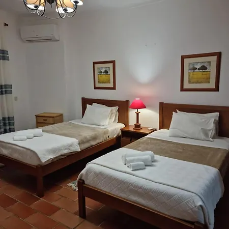 Elegant Family House In With Private Pool Сasa de vacaciones